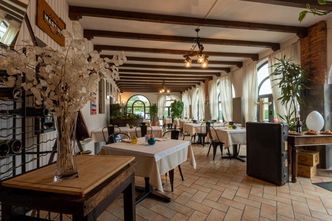 Il Glicine Ristorante Frühstückspension Cazzago San Martino